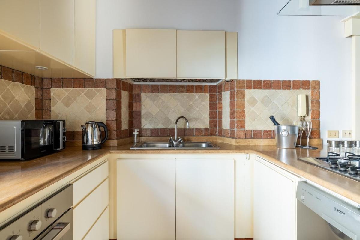 Apartment Nostromondo Prestigious 2 Bedrooms Domus In Forum Area Rome