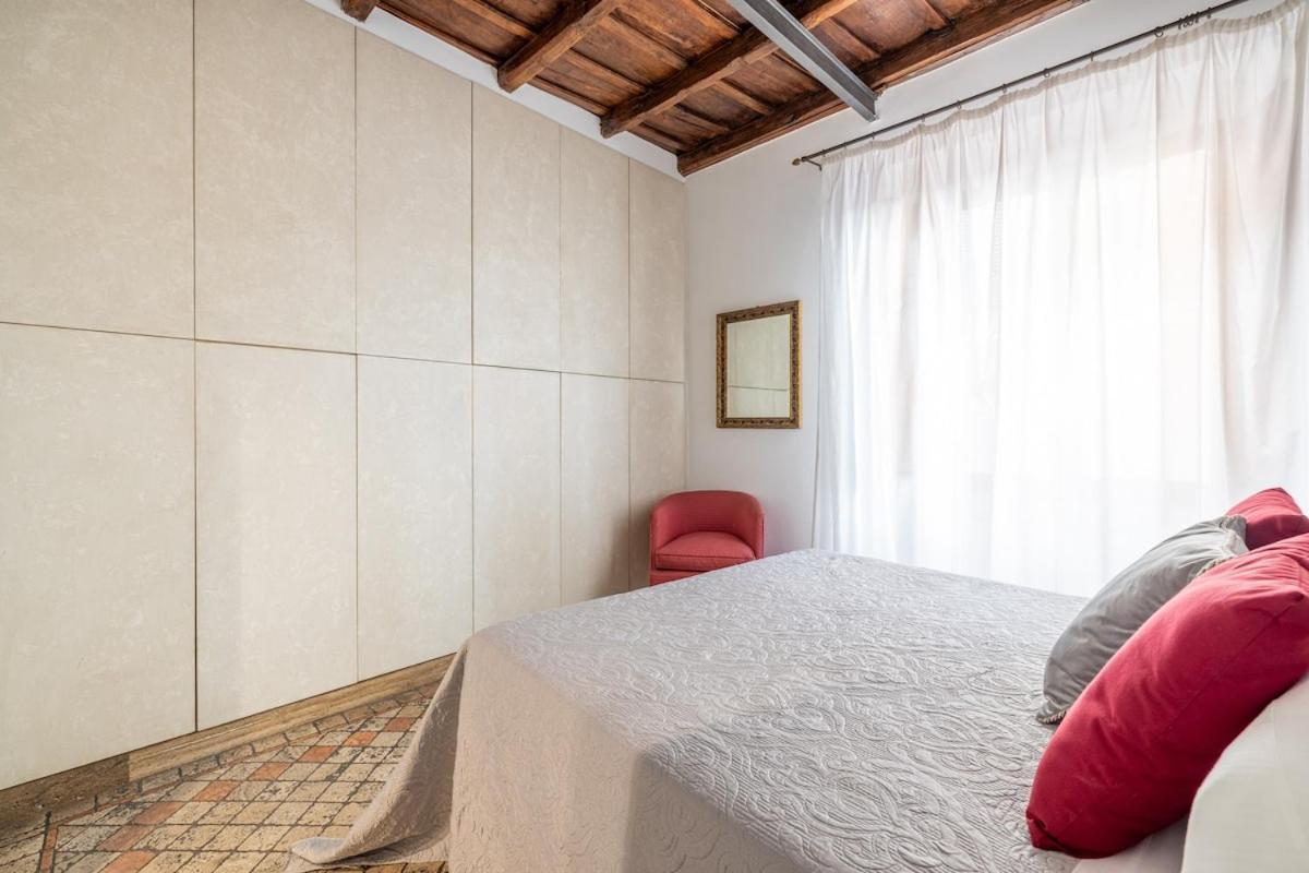 Nostromondo Prestigious 2 Bedrooms Domus In Forum Area Rome